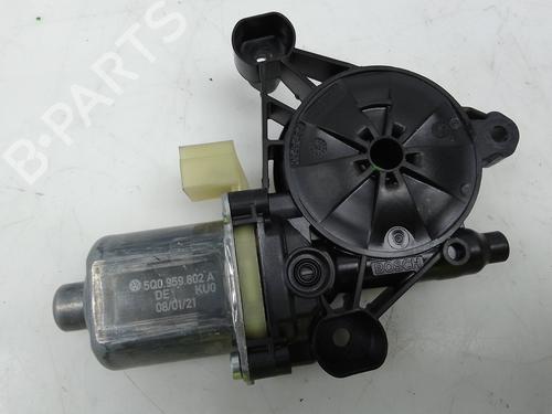 Right rear window motor VW GOLF VIII (CD1, DA1) 2.0 GTI Clubsport | BP28150106E22 