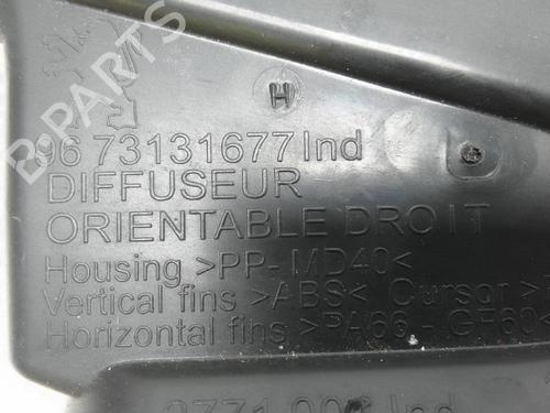 Air vent PEUGEOT 208 I (CA_, CC_) 1.6 HDi | BP19776871I21 