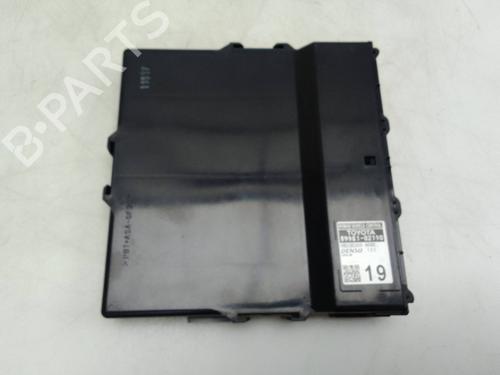 Used Electronic module Electronic module TOYOTA COROLLA Estate (_E21_) 1.8 Hybrid (ZWE211W) (122 hp) 18596785 18596785