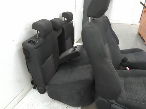 Seats set TOYOTA AURIS Estate (_E18_) 1.6 (ZRE185_) | BP29477459C78 