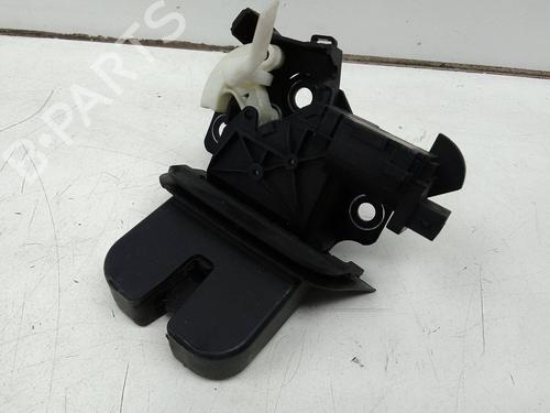 tailgate-lock-audi-q7-4lb-8p4827505c-2006-2007-2008-2009-2010-2011-2012-2013-2014-2015-2016-19505816 main image