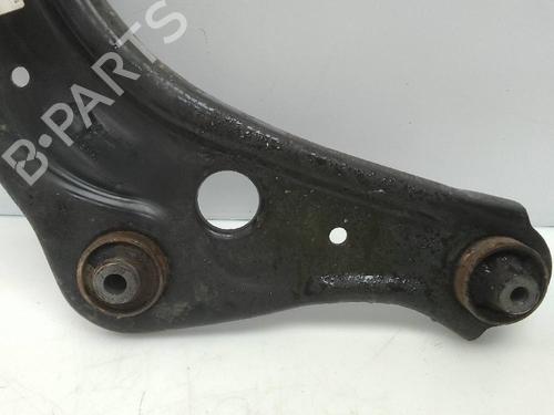 Used Right front suspension arm RENAULT KADJAR (HA_, HL_) [2015-2025]  22364928