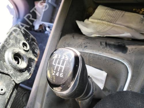 Used Shift knob RENAULT KADJAR (HA_, HL_) 1.2 TCe 130 (HLMR) (130 hp) 28148461