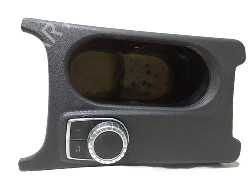 Used Cup/Object holder Cup/Object holder MERCEDES-BENZ A-CLASS (W176) A 180 CDI / d (176.012) (109 hp) 34420509 34420509
