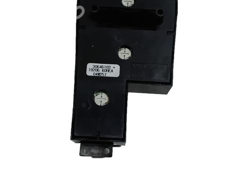 Switch VOLVO XC90 I (275) D5 AWD | BP32281844I30 