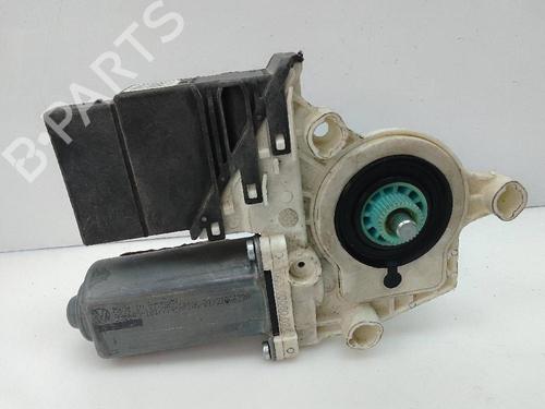 Rudehejsemotor bagstkærm højre SEAT LEON (1P1) [2005-2013]  21783633