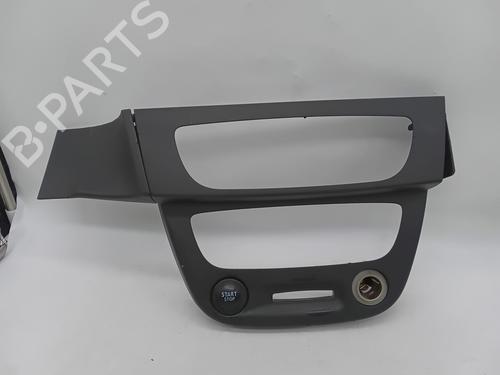 andre-renault-megane-iii-hatchback-bz01_-b3_-2008-29396530 main image