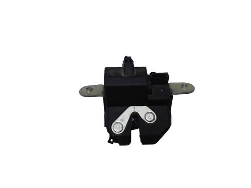 tailgate-lock-opel-corsa-e-x15-14-08-68-39021416-2014-18573249 main image