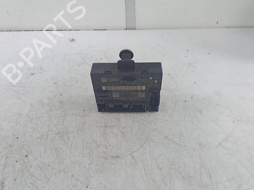 Used Electronic module Electronic module AUDI Q7 (4LB) 6.0 TDI quattro (500 hp) 18915214 18915214