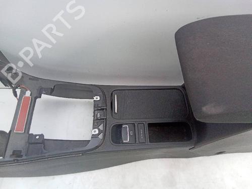 Used Middle console VW TIGUAN (5N_) 2.0 TDI (140 hp) 18593416