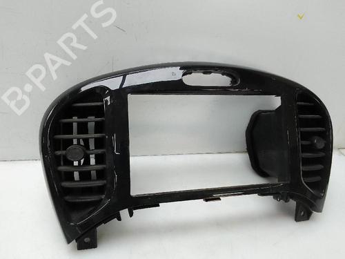 Air vent NISSAN JUKE (F15)  | BP23462259I21
