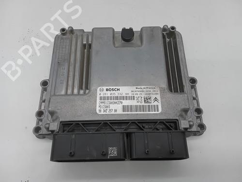 Used Engine control unit (ECU) PEUGEOT 208 II (UB_, UP_, UW_, UJ_) 1.2 PureTech 100 (101 hp) 28490517