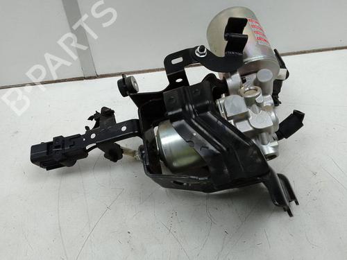Used Brake master cylinder Brake master cylinder TOYOTA COROLLA Saloon (_E21_) 1.8 VVTi Hybrid (ZWE211) (122 hp) 18585734 18585734