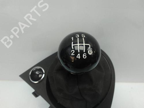 Used Gear lever FIAT 500 (312_) 1.0 Mild Hybrid (312.AYD1B) (69 hp) 21051930