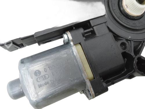 Left front window motor VW PASSAT B7 Variant (365) 1.6 TDI | BP28150211E21 - Image 6