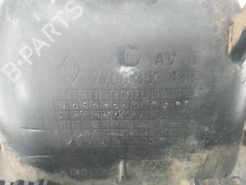 Used Front right exterior door handle RENAULT MASTER II Platform/Chassis (ED/HD/UD) 2.5 dCi 100 (ED4V, ED8V) (99 hp) 23255836