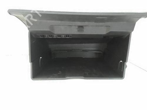 Used Glove box FORD TOURNEO COURIER B460 MPV 1.0 EcoBoost (100 hp) 18596530
