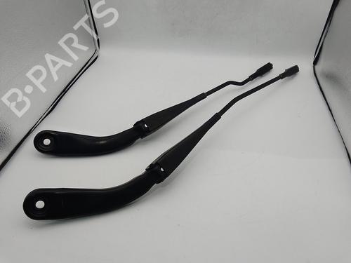 Front wipers mechanism BMW 1 (F20) 114 d 7239519.       7239520