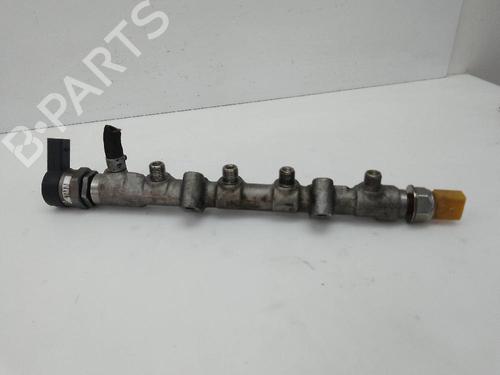 Used Injection rail VW POLO V (6R1, 6C1) 1.6 TDI (75 hp) 26050171