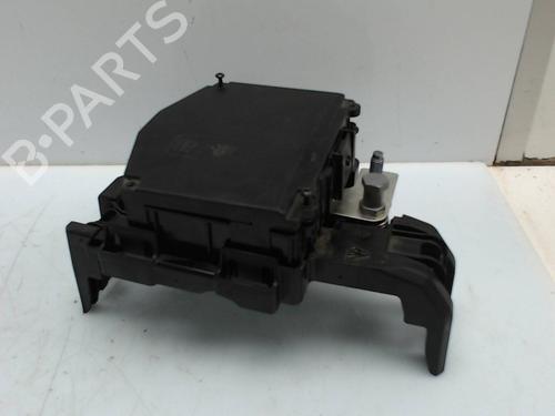 Sikringsdåse PORSCHE TAYCAN (Y1A) Electric (Y1AAA1, Y1AAI1) | BP28144491E1 