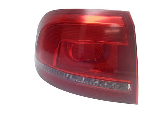 left-taillight-vw-passat-b7-variant-365-2010-2011-2012-2013-2014-2015-28150234 main image