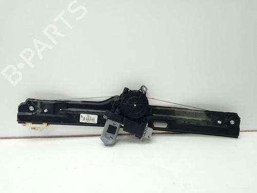 Rudehejsemotor forskærm venstre FIAT 500L (351_, 352_) 1.3 D Multijet (199.LYM11, 199.LYM1A) (95 hp) 28149025