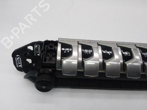 Switch PEUGEOT 3008 II SUV (MC_, MR_, MJ_, M4_) 1.2 THP/ PureTech 130 (MRHNSM, MRHNSU, MRHNSJ, MRHNYW,... | BP25720572I30 