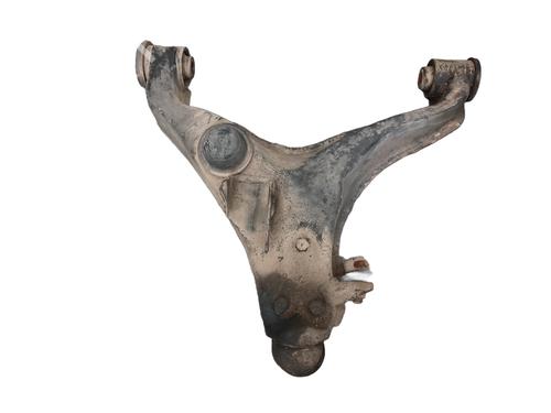 Used Right front suspension arm Right front suspension arm MITSUBISHI PAJERO III Canvas Top (V6_W, V7_W) 3.2 DI-D (V68W, V78W) (165 hp) 35722376 35722376