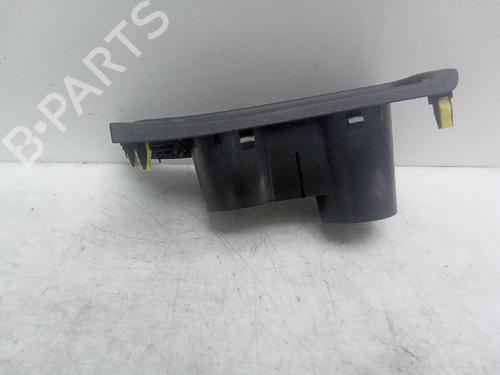 Used Glove box TOYOTA AURIS (_E18_) 1.8 Hybrid (ZWE186_, ZWE186R) (136 hp) 26054848