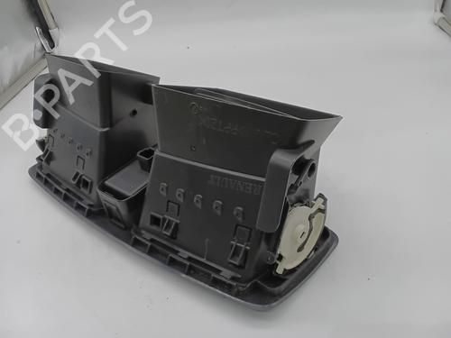 Air vent RENAULT MEGANE III Hatchback (BZ0/1_, B3_) 1.2 TCe (BZ2B, BZ11) | BP29385424I21 