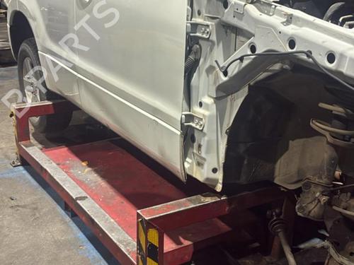 Front right panel SUZUKI GRAND VITARA II (JT, TE, TD) 2.0 All-wheel Drive (TD54V, JB420) | BP31825612C59 