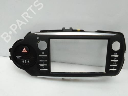 warning-switch-toyota-yaris-_p13_-2010-2011-2012-2013-2014-2015-2016-2017-2018-2019-2020-23654246 main image
