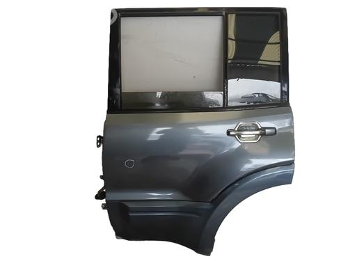 Used Left rear door Left rear door MITSUBISHI PAJERO CLASSIC (V2_W, V6_W, V7_W) 2.5 TD (V24W) (115 hp) 34365883 34365883