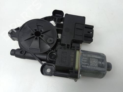 right-rear-window-motor-vw-golf-viii-cd1-da1-2019-28145117 main image