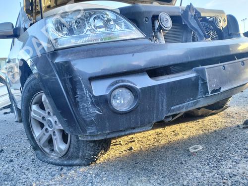 Used Front bumper KIA SORENTO I (JC) 2.5 CRDi (170 hp) 28420754