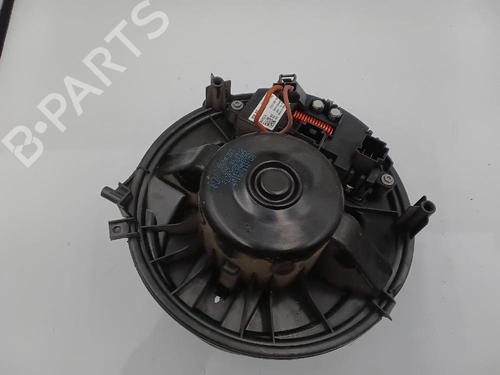 Used Heater blower motor SKODA OCTAVIA III Combi (5E5, 5E6) 2.0 TDI 4x4 (150 hp) 26051156