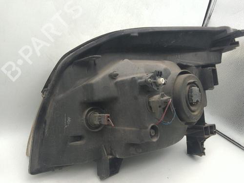 Right headlight NISSAN X-TRAIL I (T30) 2.2 Di 4x4 | BP26932908C29 