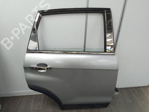 Used Right rear door CHEVROLET CAPTIVA (C100, C140) 2.0 D 4WD (150 hp) 23067016