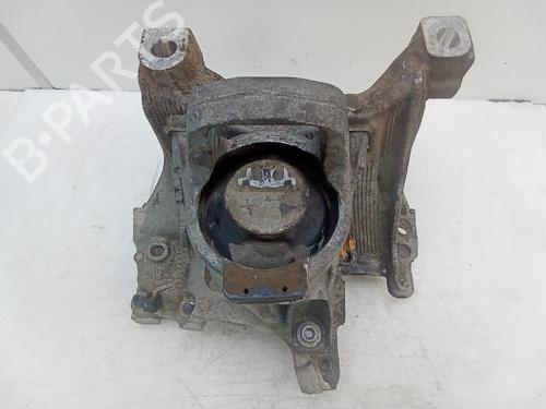 Used Engine mount AUDI A4 B9 Avant (8W5, 8WD) 2.0 TDI (150 hp) 18590814