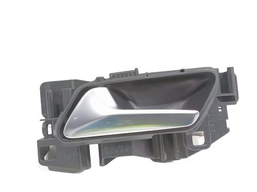 Used Front left interior door handle Front left interior door handle 39529719 39529719
