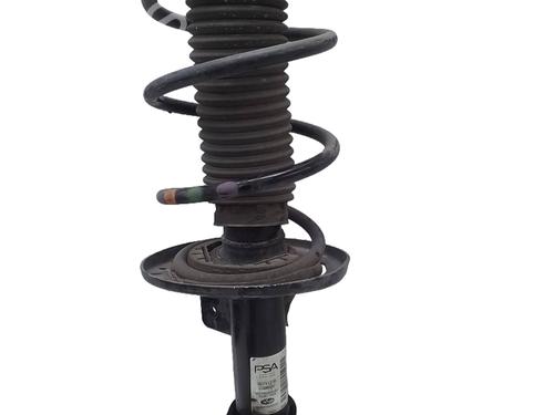 Used Left front shock absorber Left front shock absorber OPEL CORSA F (P2JO) 1.2 (68) (101 hp) 18584273 18584273