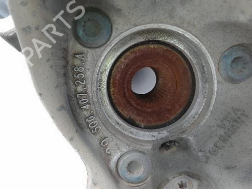 Used Right front steering knuckle VW TOURAN (5T1) [2015-2025]  25720507