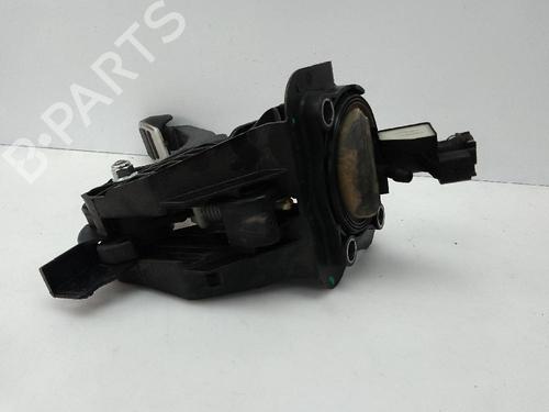 Clutch pedal PEUGEOT 3008 II SUV (MC_, MR_, MJ_, M4_) 1.2 THP/ PureTech 130 (MRHNSM, MRHNSU, MRHNSJ, MRHNYW,... | BP22687050I13 