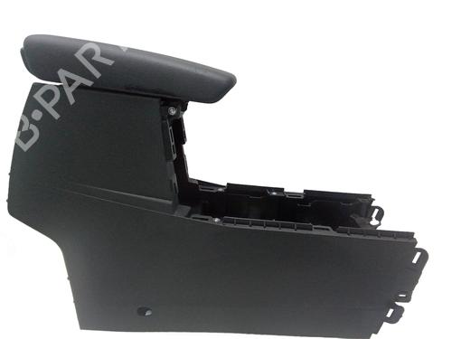 Used Armrest / Center console RENAULT CAPTUR II (HF_) Blue dCi 115 (HFAD) (116 hp) 18593510