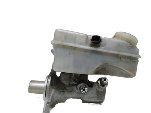 brake-fluid-reservoir-renault-captur-i-j5_-h5_-2013-32020675 main image