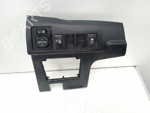 Used Mirror switch Mirror switch TOYOTA AURIS (_E18_) 1.8 Hybrid (ZWE186_, ZWE186R) (136 hp) 26054829 26054829