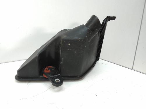 Used Air filter box BMW X4 (G02, F98) xDrive 25 d (231 hp) 18582204