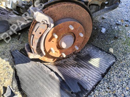 right-front-steering-knuckle-mitsubishi-pajero-iv-v8_w-v9_w-2006-32261540 main image