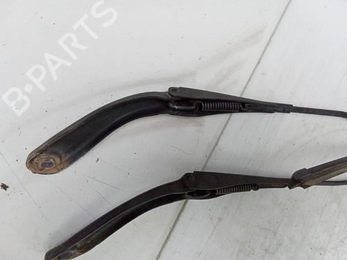 Front windshield wiper arm BMW 3 Touring (F31) 320 d xDrive | BP18572760C143 