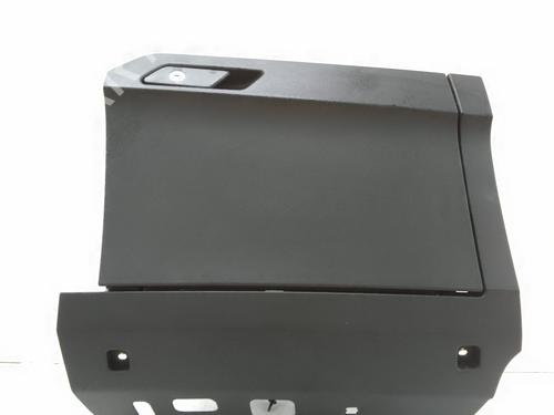 Used Glove box AUDI Q3 (F3B) 35 TDI (150 hp) 26054934